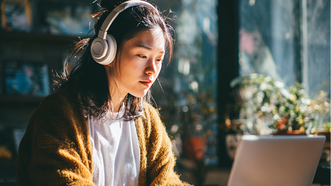 なぜ音は、人の行動に影響するのか。
